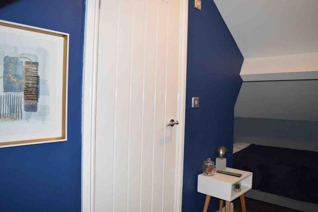 Unique 4 Bed House In Derby Perfect For Contractors And Families Βίλα Εξωτερικό φωτογραφία