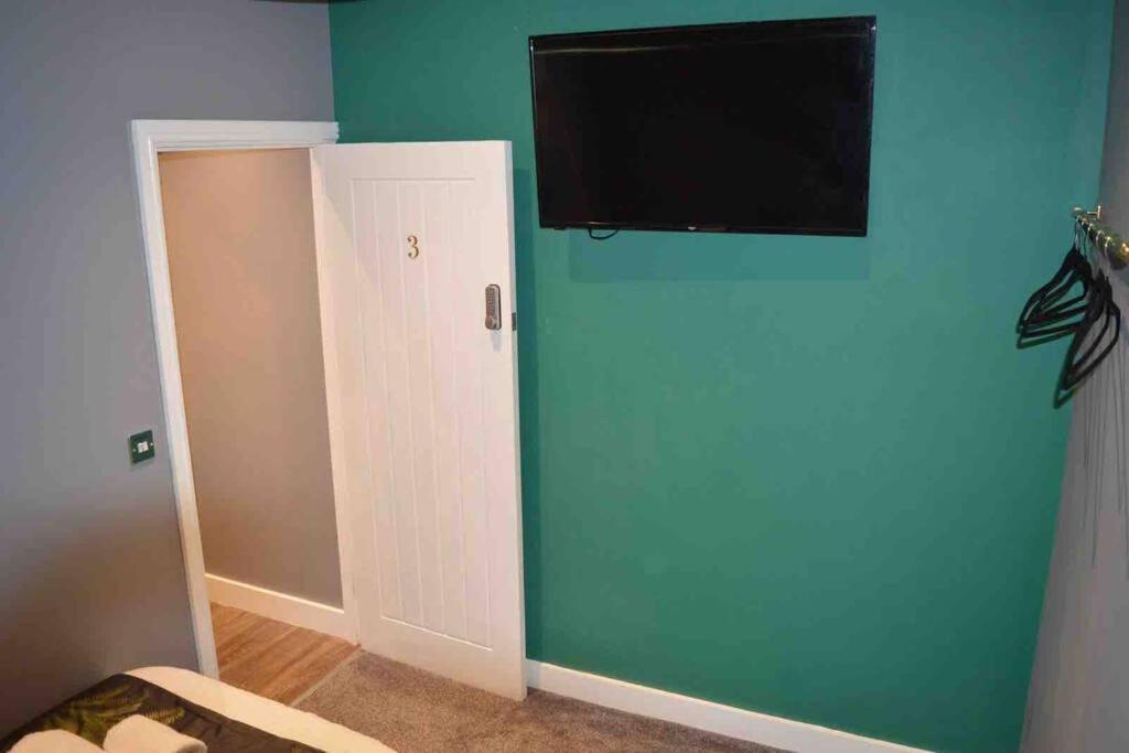 Unique 4 Bed House In Derby Perfect For Contractors And Families Βίλα Εξωτερικό φωτογραφία