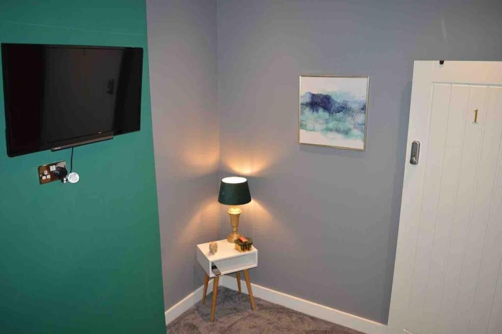 Unique 4 Bed House In Derby Perfect For Contractors And Families Βίλα Εξωτερικό φωτογραφία